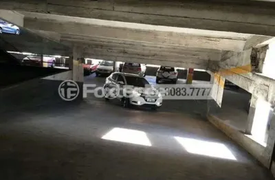Garagem à venda na avenida independência, 813, independência, porto alegre, 12 m2 por r$ 55.000