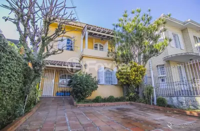 Casa comercial com 4 salas à venda na rua general gomes carneiro, 250, medianeira, porto alegre, 230 m2 por r$ 1.200.000