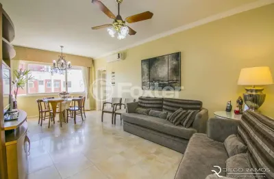 Apartamento com 3 quartos à venda na rua general souza doca, 146, petrópolis, porto alegre, 117 m2 por r$ 850.000