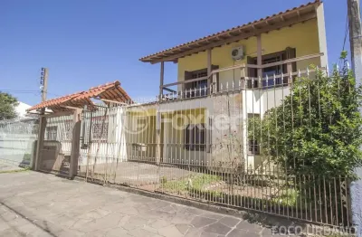 Casa com 6 quartos à venda na rua vicente marsiglia filho, 75, jardim leopoldina, porto alegre, 600 m2 por r$ 520.000
