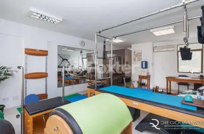Sala comercial à venda na rua riachuelo, 1339, centro histórico, porto alegre, 34 m2 por r$ 175.000