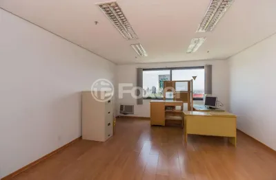 Sala comercial com 1 sala à venda na avenida plínio brasil milano, 805, auxiliadora, porto alegre, 34 m2 por r$ 243.000