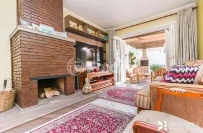 Casa com 3 quartos à venda na rua carlos ferreira, 34, teresópolis, porto alegre, 258 m2 por r$ 1.500.000