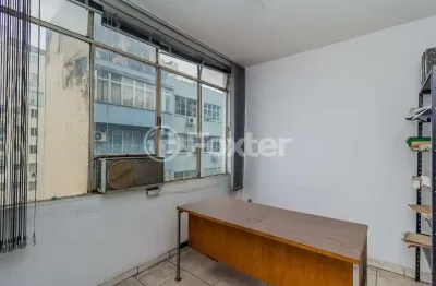 Sala comercial com 1 sala à venda na rua vigário josé inácio, 547, centro histórico, porto alegre, 26 m2 por r$ 66.000