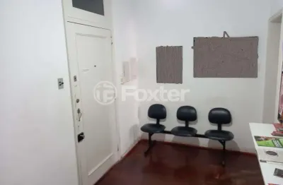 Sala comercial com 3 salas à venda na avenida borges de medeiros, 308, centro histórico, porto alegre, 57 m2 por r$ 190.000