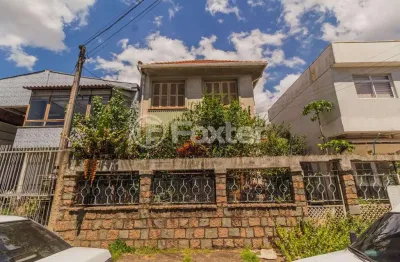 Casa com 2 quartos à venda na rua irmão francisco, 65, humaitá, porto alegre, 133 m2 por r$ 750.000