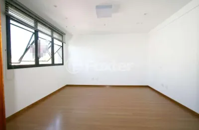 Sala comercial com 1 sala à venda na avenida taquara, 386, petrópolis, porto alegre, 25 m2 por r$ 250.000
