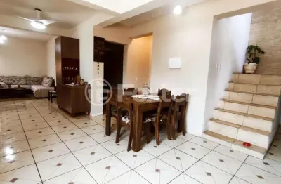 Casa com 3 quartos à venda na rua dos sabiás, 152, igara, canoas, 162 m2 por r$ 600.000