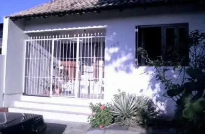 Casa com 2 quartos à venda na rua doutor deoclécio pereira, 199, jardim floresta, porto alegre, 100 m2 por r$ 435.000