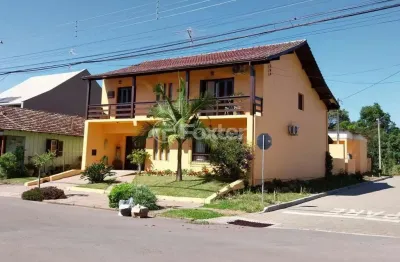 Casa com 4 quartos à venda na rua rio branco, 1060, centro, nova petrópolis, 221 m2 por r$ 1.400.000
