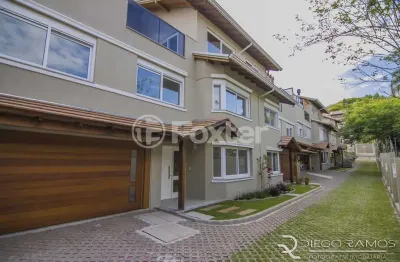 Casa em condomínio fechado com 3 quartos à venda na rua padre joão batista reus, 526, camaquã, porto alegre, 191 m2 por r$ 1.187.000