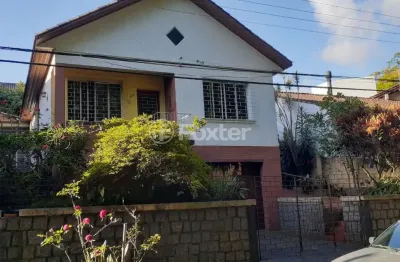 Casa com 3 quartos à venda na rua professor bertrand russel, 190, vila ipiranga, porto alegre, 100 m2 por r$ 900.000