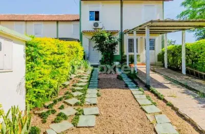 Casa com 2 quartos à venda na avenida juca batista, 3527, hípica, porto alegre, 127 m2 por r$ 304.000