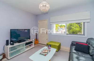Casa com 3 quartos à venda na rua costa lima, 168, nonoai, porto alegre, 133 m2 por r$ 799.000
