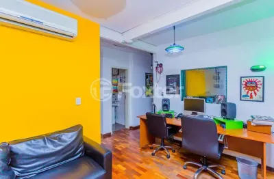 Casa com 4 quartos à venda na rua felipe neri, 353, auxiliadora, porto alegre, 250 m2 por r$ 940.500
