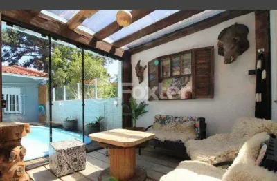 Casa com 3 quartos à venda na rua monteverdi, 53, são sebastião, porto alegre, 169 m2 por r$ 1.050.000
