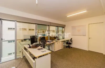 Sala comercial com 1 sala à venda na rua doutor vale, 555, moinhos de vento, porto alegre, 50 m2 por r$ 890.000