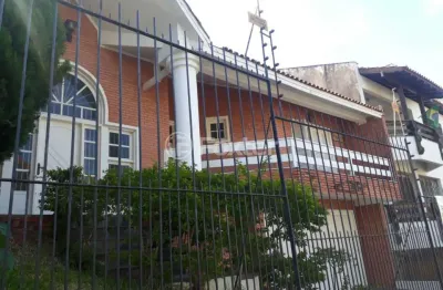 Casa com 3 quartos à venda na rua professora cecy cordeiro thofehrn, 94, sarandi, porto alegre, 217 m2 por r$ 795.000