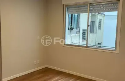 Apartamento com 1 quarto à venda na rua riachuelo, 745, centro histórico, porto alegre, 41 m2 por r$ 330.000