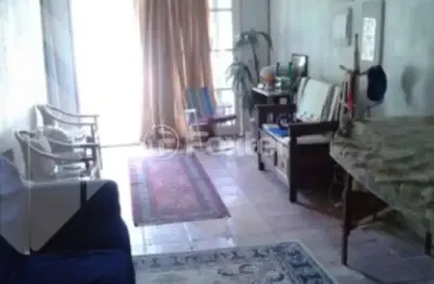 Casa com 3 quartos à venda na rua irmã ambrósio, 428, jardim carvalho, porto alegre, 256 m2 por r$ 530.000