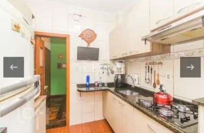Apartamento com 2 quartos à venda na rua silva só, 79, santa cecília, porto alegre, 52 m2 por r$ 290.000