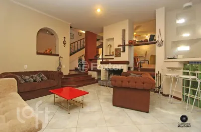 Casa com 4 quartos à venda na rua walir zottis, 65, jardim itu sabará, porto alegre, 400 m2 por r$ 1.140.000