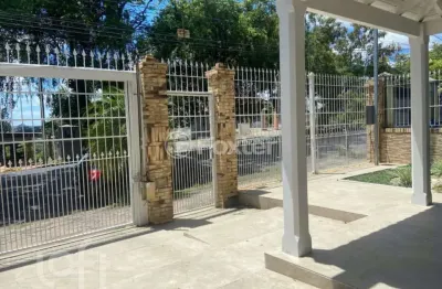 Casa com 3 quartos à venda na avenida doutor rubem knijnik, 420, costa e silva, porto alegre, 257 m2 por r$ 750.000