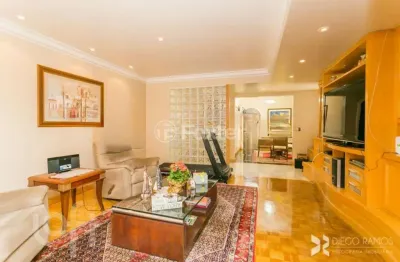Apartamento com 3 quartos à venda na rua duque de caxias, 1234, centro histórico, porto alegre, 147 m2 por r$ 740.000