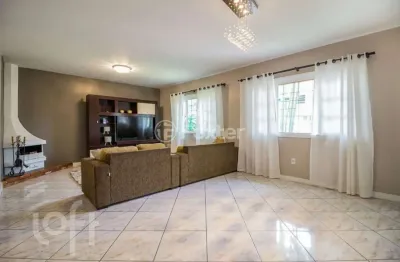 Casa com 4 quartos à venda na rua leite de castro, 78, jardim itu sabará, porto alegre, 400 m2 por r$ 890.000