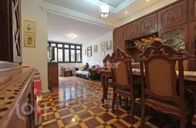 Casa com 3 quartos à venda na rua comendador coruja, 359, floresta, porto alegre, 370 m2 por r$ 1.655.000