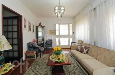 Casa com 3 quartos à venda na avenida alberto pasqualini, 244, jardim itu sabará, porto alegre, 257 m2 por r$ 750.000