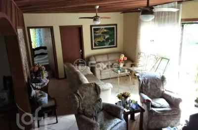 Casa com 4 quartos à venda na rua general salvador pinheiro, 258, vila jardim, porto alegre, 230 m2 por r$ 1.200.000