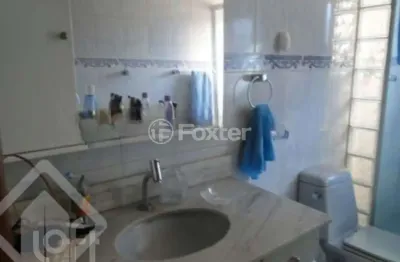 Casa com 3 quartos à venda na rua carlos de laet, 497, partenon, porto alegre, 378 m2 por r$ 400.000