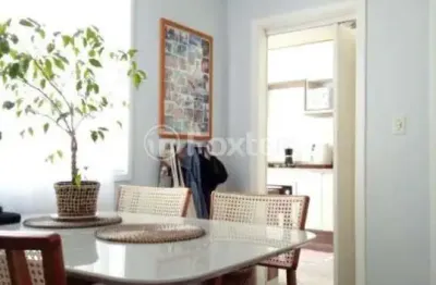 Apartamento com 3 quartos à venda na rua washington luiz, 608, centro histórico, porto alegre, 73 m2 por r$ 360.000