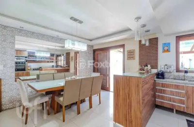 Casa com 3 quartos à venda na Rua Carlos Nobre, 201, Ipanema, Porto Alegre, 181 m2 por R$ 500.000