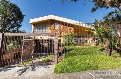 Casa com 3 quartos à venda na rua cláudio manoel da costa, 140, jardim itu sabará, porto alegre, 262 m2 por r$ 899.000