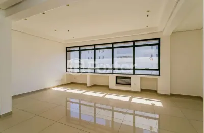 Sala comercial com 1 sala à venda na rua fernando gomes, 128, moinhos de vento, porto alegre, 36 m2 por r$ 360.000
