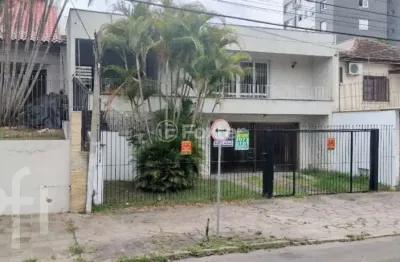 Casa com 3 quartos à venda na avenida professor paula soares, 616, jardim itu sabará, porto alegre, 251 m2 por r$ 700.000