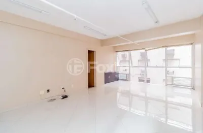 Sala comercial com 1 sala à venda na rua jerônimo coelho, 85, centro histórico, porto alegre, 40 m2 por r$ 190.000