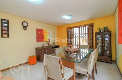 Casa com 3 quartos à venda na rua silva só, 65, santa cecília, porto alegre, 249 m2 por r$ 800.000