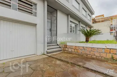 Casa com 3 quartos à venda na Rua Euclydes Moura, 44, Partenon, Porto Alegre, 220 m2 por R$ 890.000