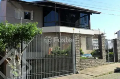 Casa com 4 quartos à venda na rua joão manoel guedes falcão, 845, madureira, caxias do sul, 477 m2 por r$ 2.200.000
