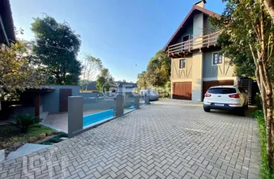 Casa com 3 quartos à venda na rua assis brasil, 657, maggi, canela, 380 m2 por r$ 1.500.000