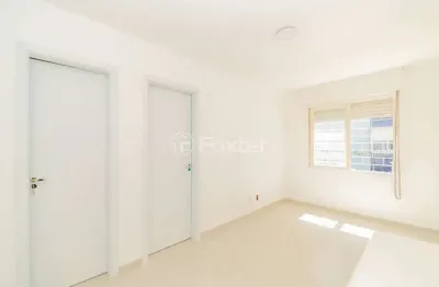 Apartamento com 1 quarto à venda na rua coronel joão corrêa, 335, passo da areia, porto alegre, 39 m2 por r$ 235.000