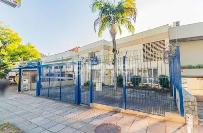 Casa com 8 quartos à venda na avenida protásio alves, 3100, petrópolis, porto alegre, 284 m2 por r$ 2.800.000