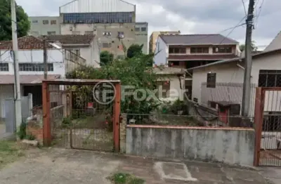 Casa com 2 quartos à venda na rua israel, 241, vila jardim, porto alegre, 589 m2 por r$ 585.000