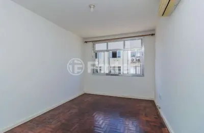 Apartamento com 3 quartos à venda na rua eurico lara, 83, medianeira, porto alegre, 75 m2 por r$ 237.500