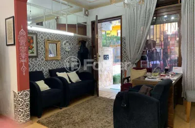 Casa comercial com 1 sala à venda na avenida mercedes, 156, floresta, porto alegre, 234 m2 por r$ 1.444.000