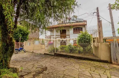 Casa com 3 quartos à venda na rua fontoura xavier, 550, jardim são pedro, porto alegre, 252 m2 por r$ 901.000