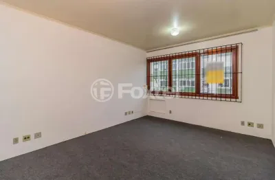 Sala comercial com 1 sala à venda na rua onofre pires, 31, azenha, porto alegre, 25 m2 por r$ 109.000